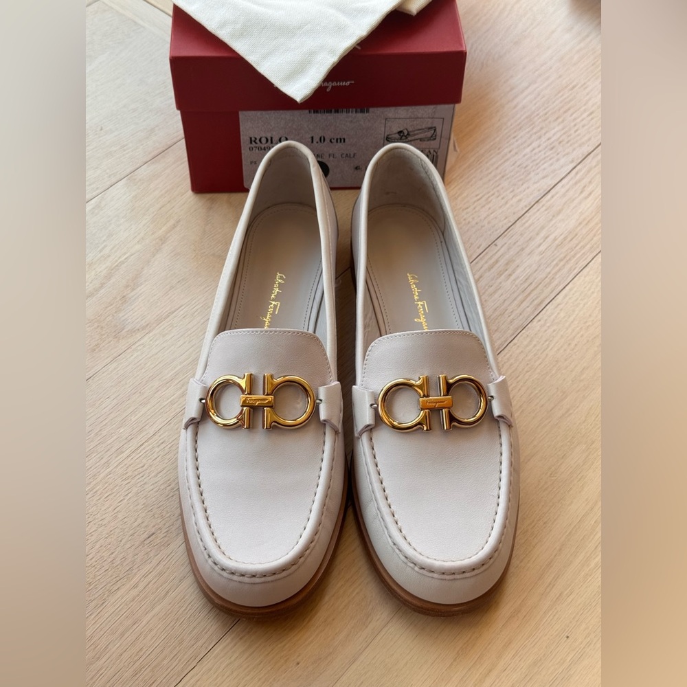 Salvatore Ferragamo Rolo leather Loafers